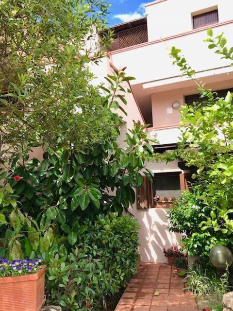 Porto Rotondo Lovely Apartment Экстерьер фото